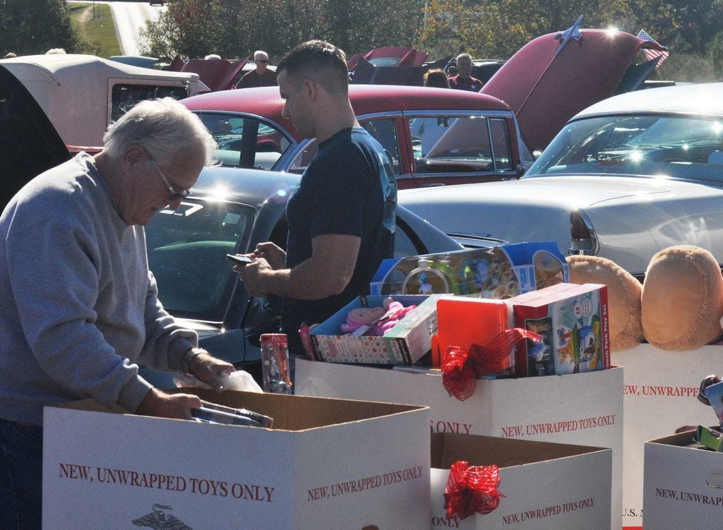 Donations for the ‘Toys For Tots’ campaign were collected Saturday during the Seventh annual Chili Cook-off / Car and Bike Show at the Ollie’s Neighborhood Grill in Milton. According to event organizer Kevin Hobbs, each person who participated in the car, motorcycle and truck show donated a toy towards ‘Toys For Tots’ campaign.