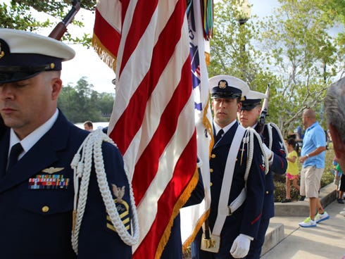 GALLERY: Hundreds run to honor Coast Guard officers | Santa Rosa Press ...