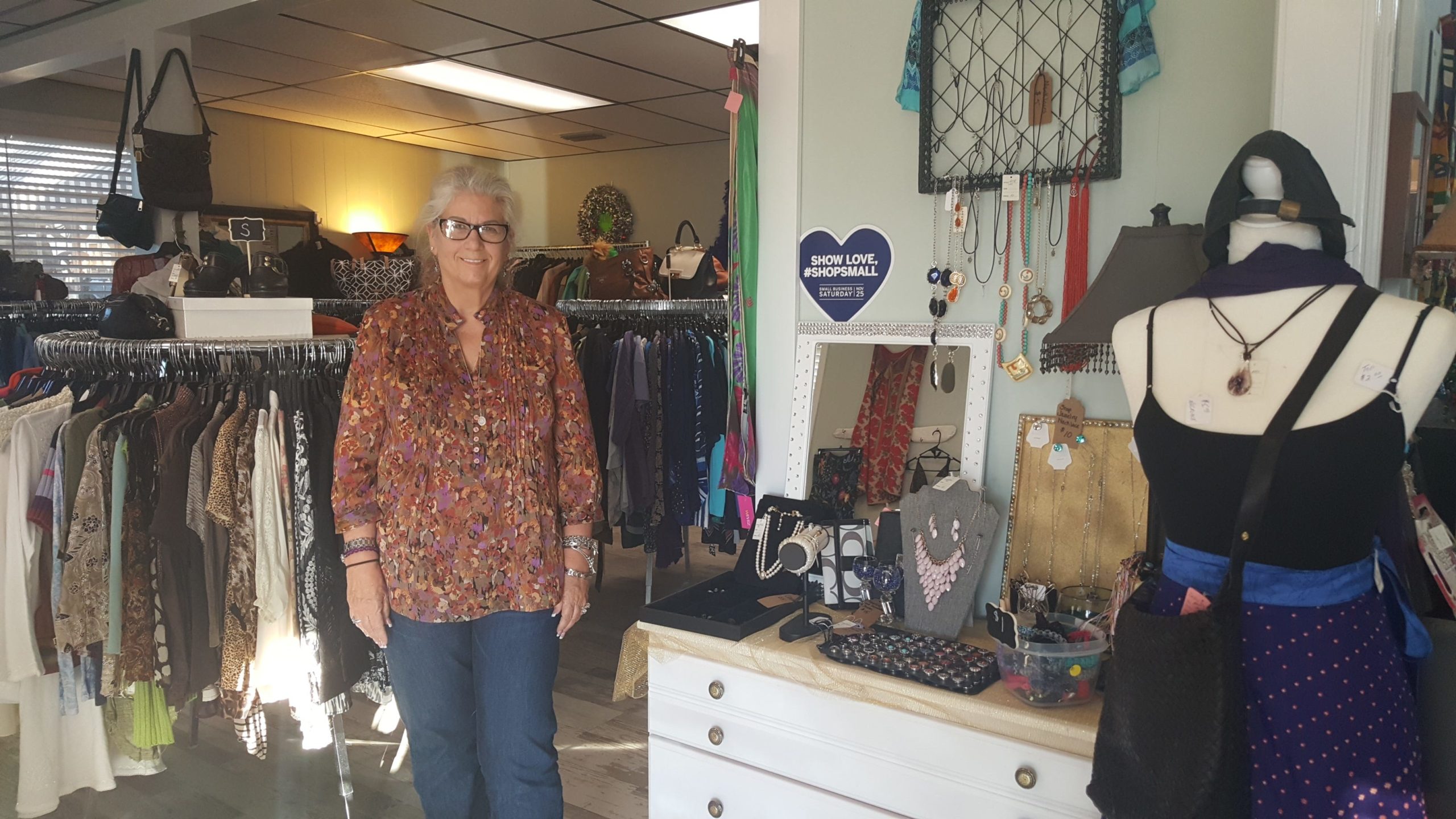 Consignment store more like 'home' Santa Rosa Press Gazette