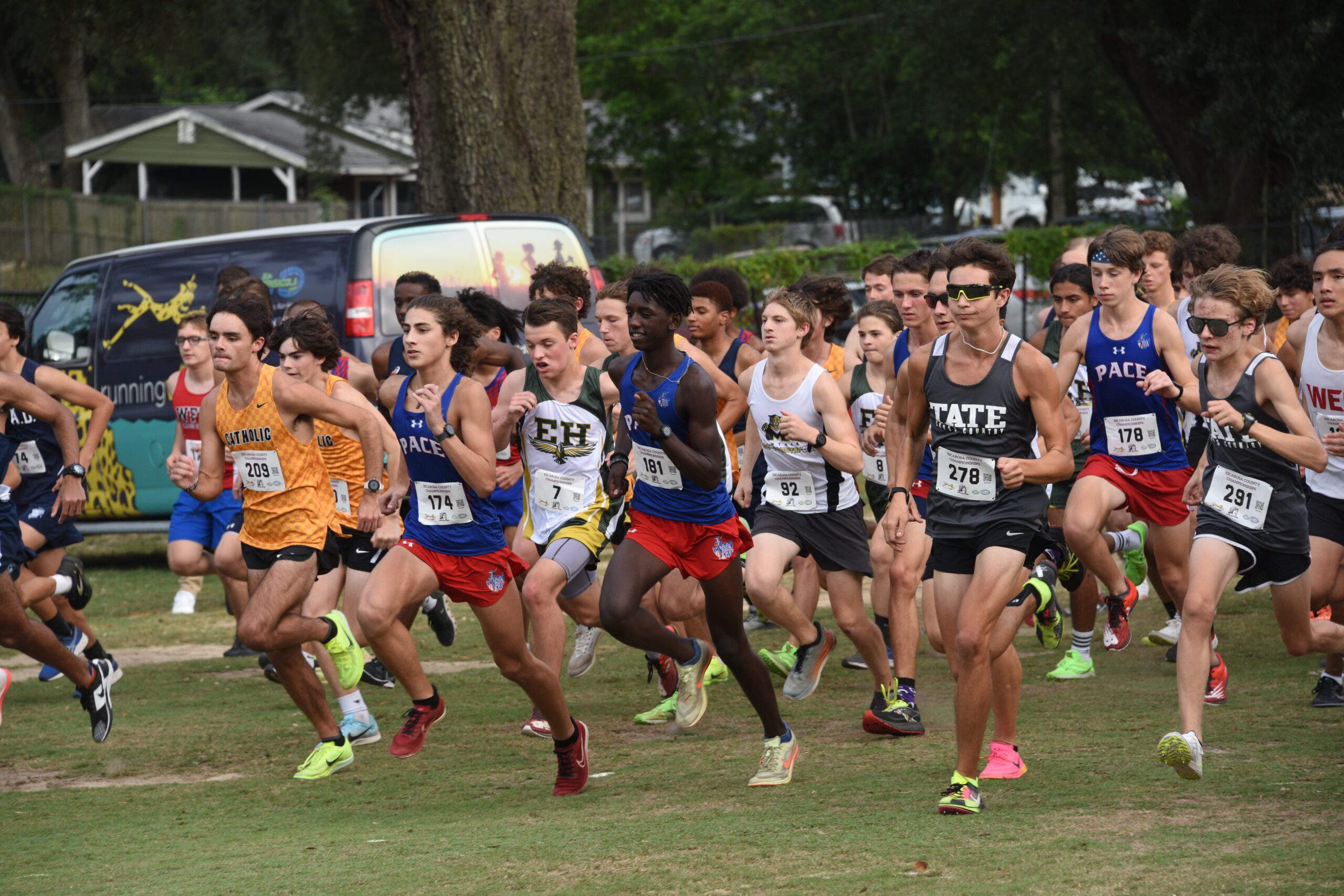 Area runners compete at EscaRosa Meet Santa Rosa Press Gazette